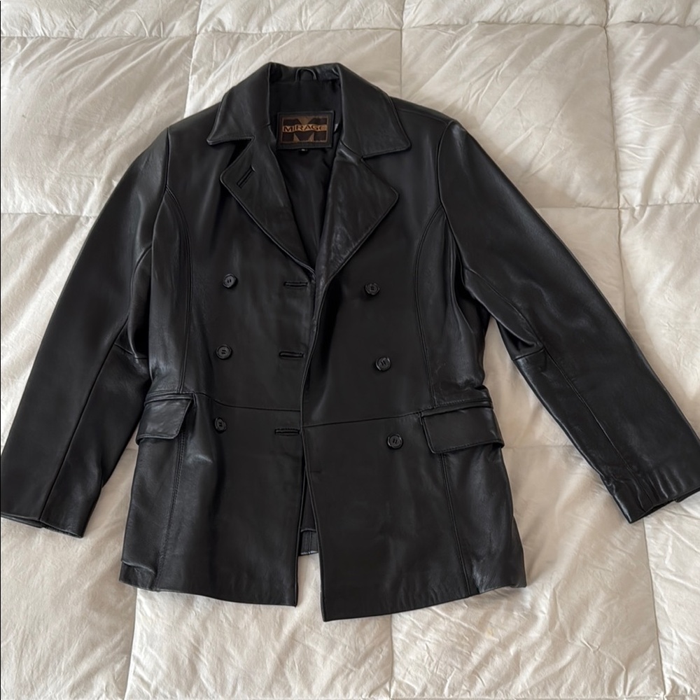 Black Leather Jacket with Notched Lapels and Fitted Style